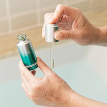 Load image into Gallery viewer, Retinol Clearing Oil