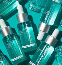 Load image into Gallery viewer, Age Bright Clearing Serum