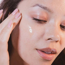 Load image into Gallery viewer, Biolumin-C Serum